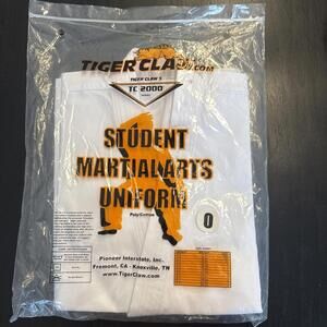 Tiger‎ Claw TC2000 Student Martial Arts Uniform  Size 0